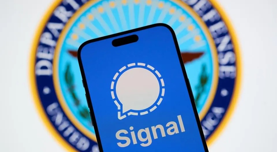 Read more about the article What to know about Signal, the chat app US officials used to share attack plans