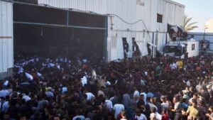 Read more about the article Deadly rush at UN food warehouse as Gaza hunger crisis worsens