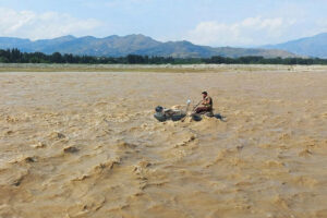 Read more about the article Torrential rains, flash floods kill 33 in KP, Punjab