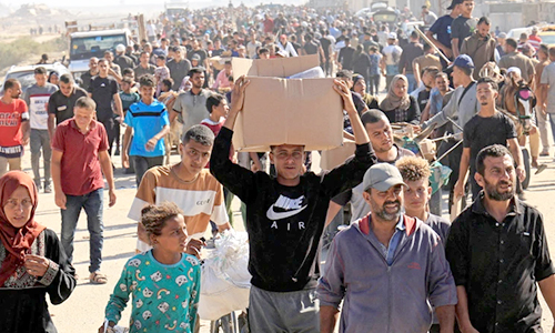 Read more about the article Israels Fierce Attack Kills 7 in Grim Gaza Rafah Crossing Partly Opens