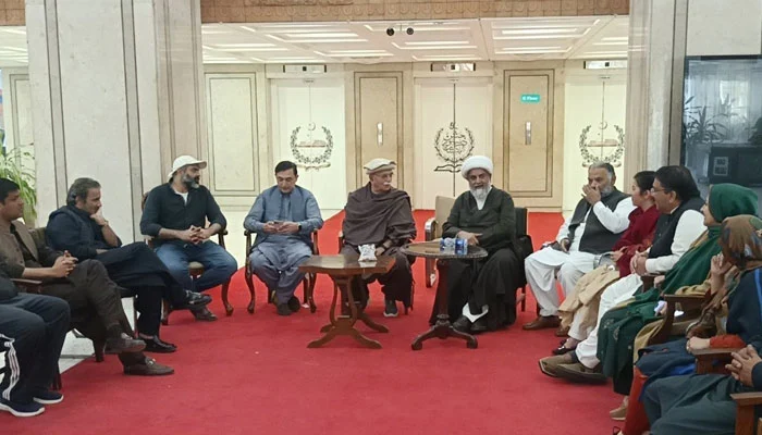 Opposition Fierce Sit-In Hits Day 3 Despite Govt Shift of Imran Khan