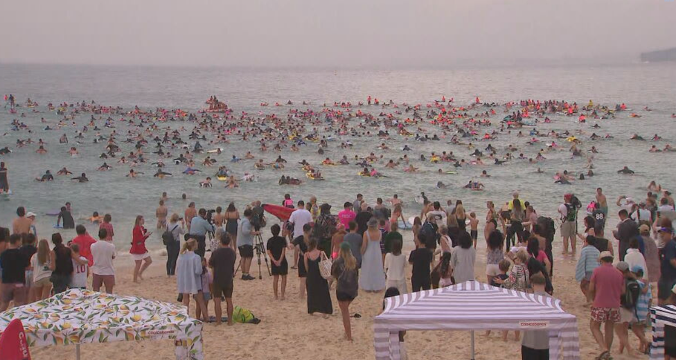 You are currently viewing Sydney Shark Victim Powerful 1 Tribute as Parents Join Bondi Paddle Out