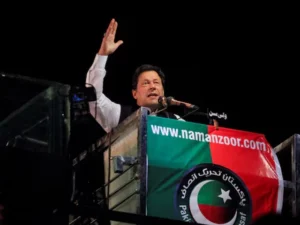 Urgent PTI Call 100 Lawmakers Join Daily Protest for Imran’s Health