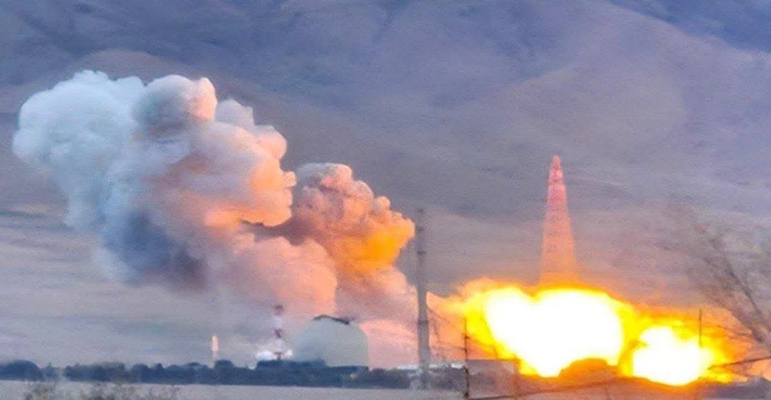 You are currently viewing Iran War Updates 7 Shocking Developments After Israeli Nuclear Strikes