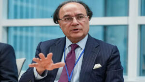 Pakistan Weighs 7 Critical Moves to Replace UAE $3.5bn Loan Fast