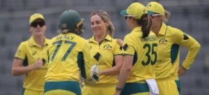 Australia women contracted