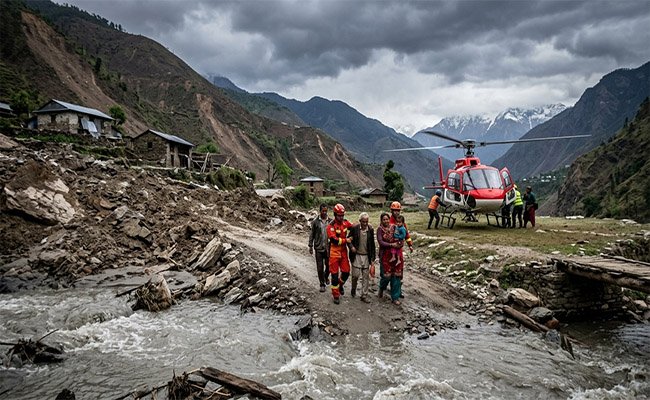 Horrific Nepal Floods Leave 35 Australians Missing: Families Fear